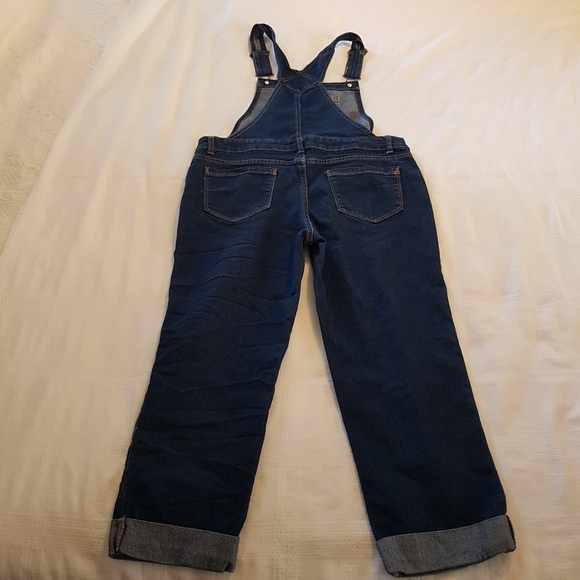 Jordache girls size 14/16 cropped jean overalls dark wash EUC - Picture 6 of 6